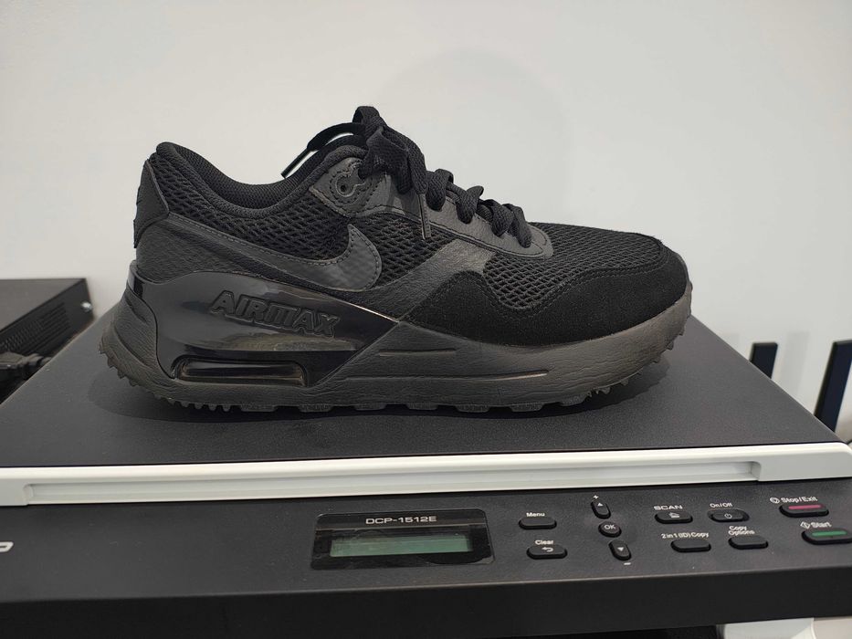 Мъжки маратонки NIKE AIR MAX SYSTM