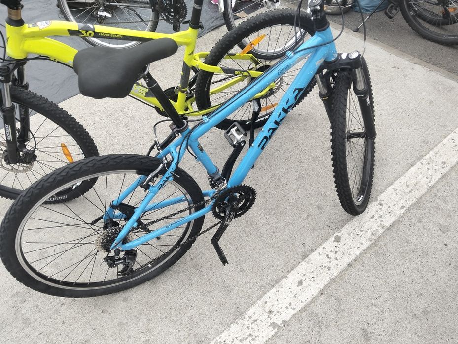 Vand biciclete adulți