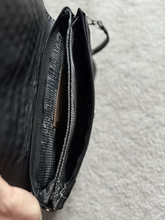 Дамска чанта с дръжка за ръката