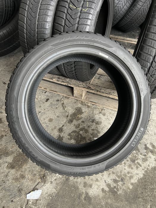 4 anvelope de iarna 225/45/18 Pirelli 6-7 mm!
