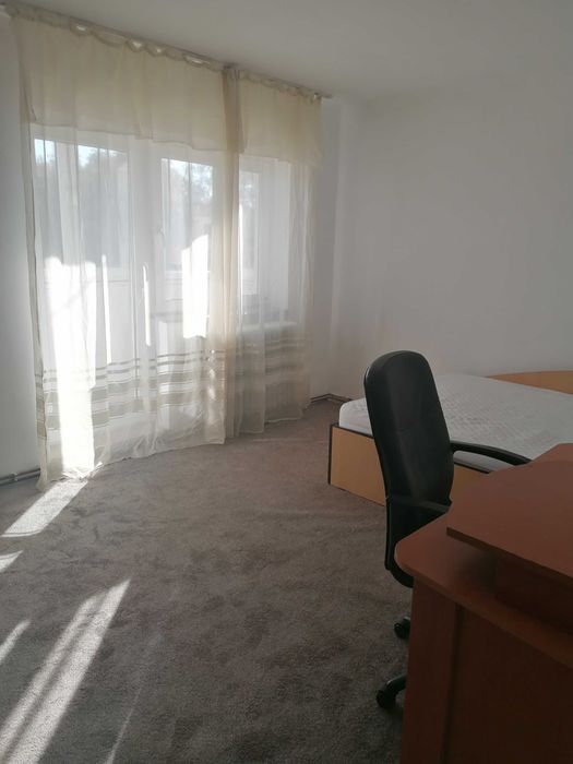 Persoană fizica închiriez apartament 3 camere decomandateMărăști zona Kaufland Cluj