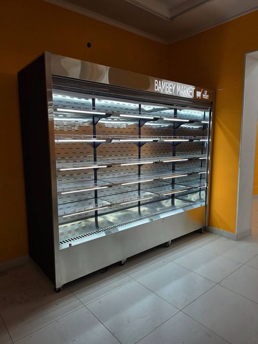 Холодильник витрина