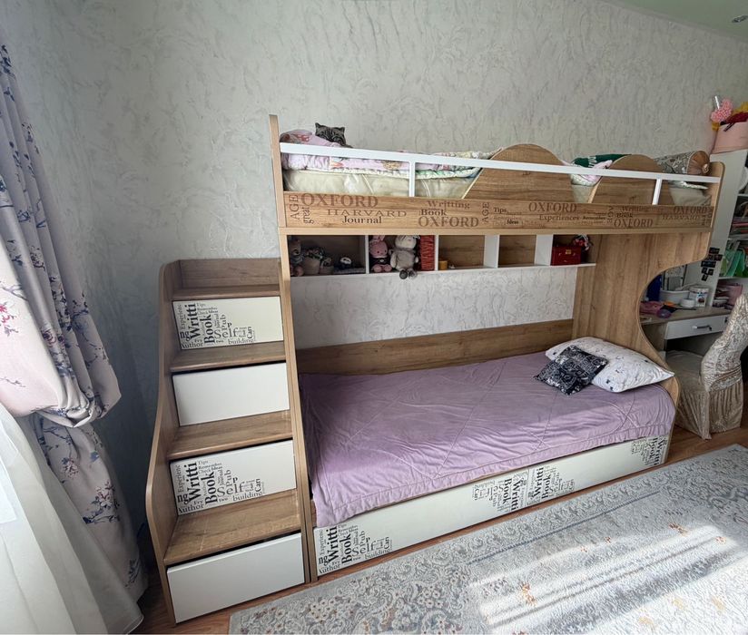 кровать двухъярусная