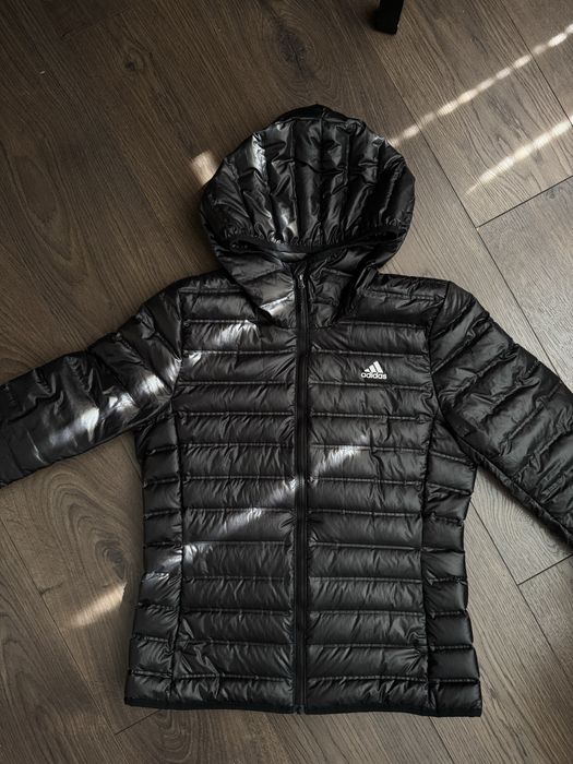 Оригинално дамско яке Адидас