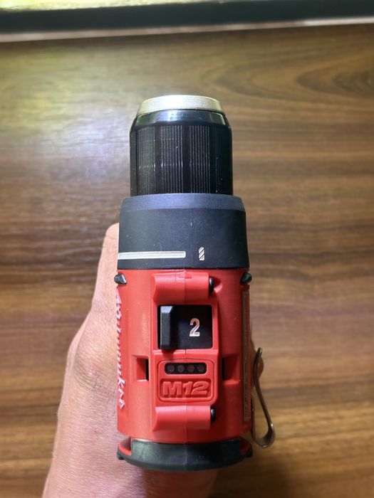 Masina de gaurit Milwaukee m12 Noua