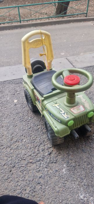 Толокар детский машинка