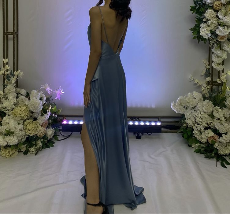 Вечернее платье на свадьбу/выпускной