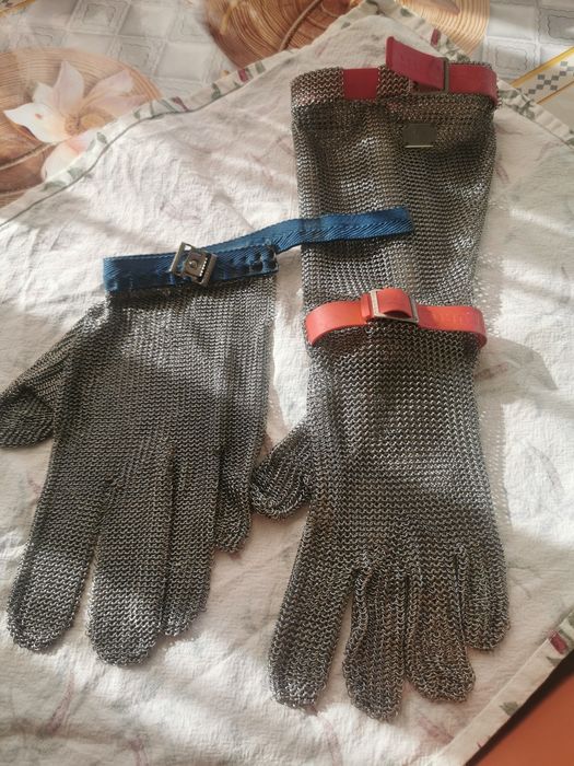 Vand mănuși de măcelărie