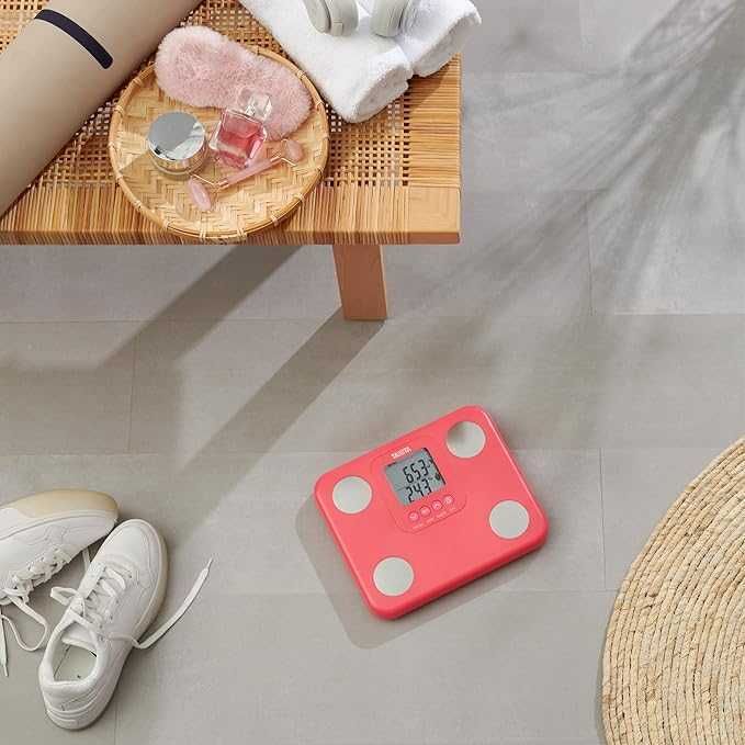 Кантар за телесно тегло TANITA BC-730 Анализ на тяло 9 измервания Pink