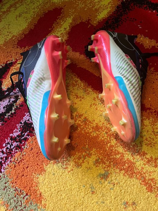 Обувки за футбол(бутонки)clr.elite fg pixel game