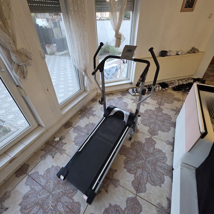 Bandă de alergare + aparat fitness pentru abdomene