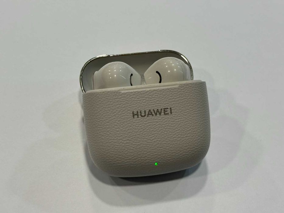 True Wireless слушалки Huawei FreeBuds SE 3