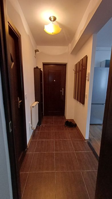 PF închiriez apartament doua camere