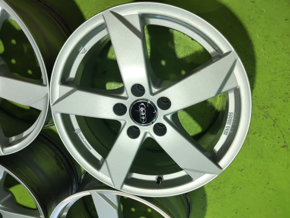 17 5x112 Audi A3 лети джанти 5х112 Ауди