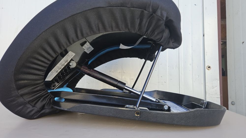 Perna portabilă cu ridicare pentru scaun