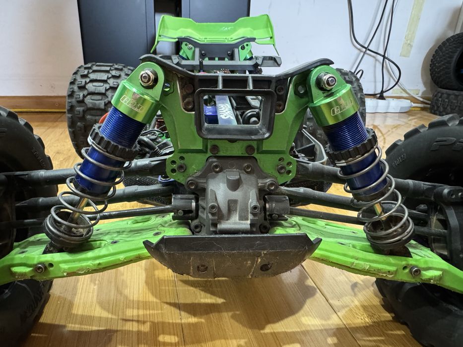 Automodel Traxxas Sledge