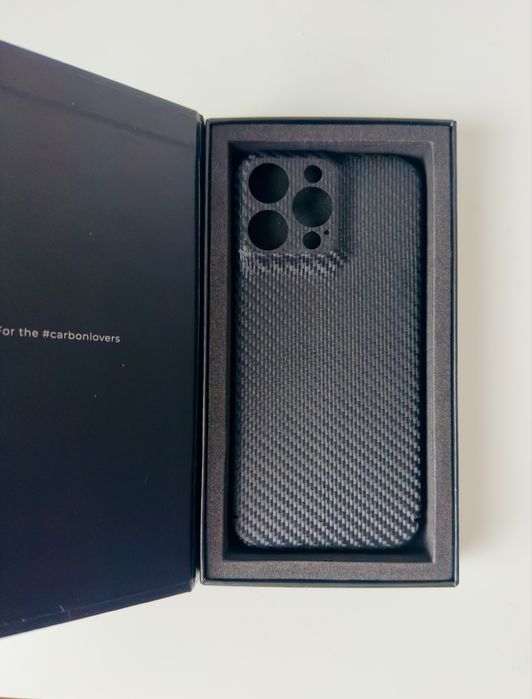 Husa Reuterson carbon cover