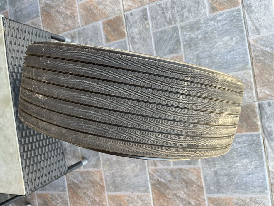 Rezerva slim touareg r17 ca noua