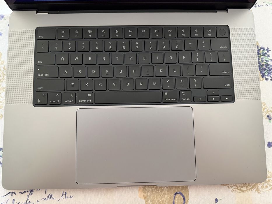 Macbook Pro M1 16” 16/512Gb