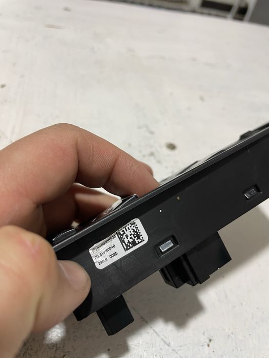 Блок стеклоподъемник Лада Веста