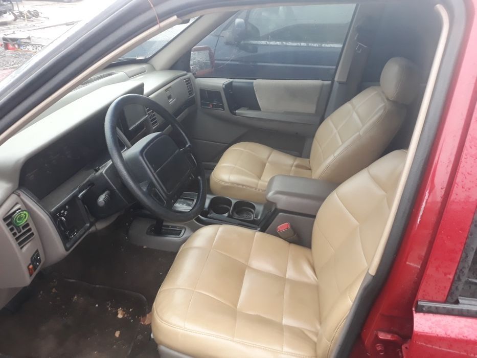 Dezmembrez Jeep Grand Cherokee ZJ 5.2v84.0 benzina,2,5d