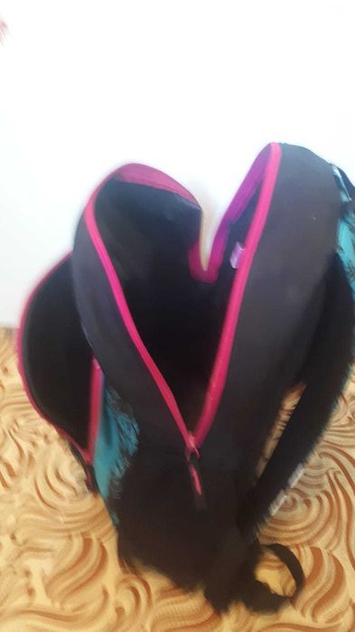 Продам портфель, ранец, рюкзак для девочки