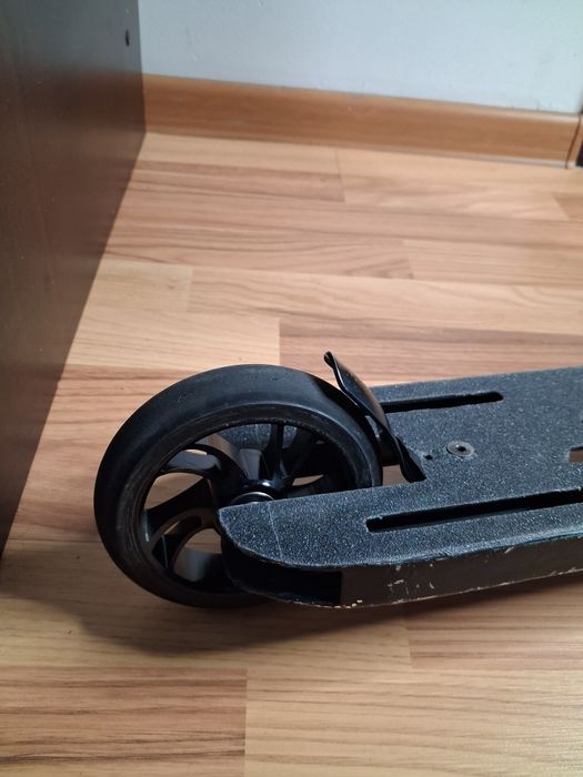 Trotineta MGX Custom scheme