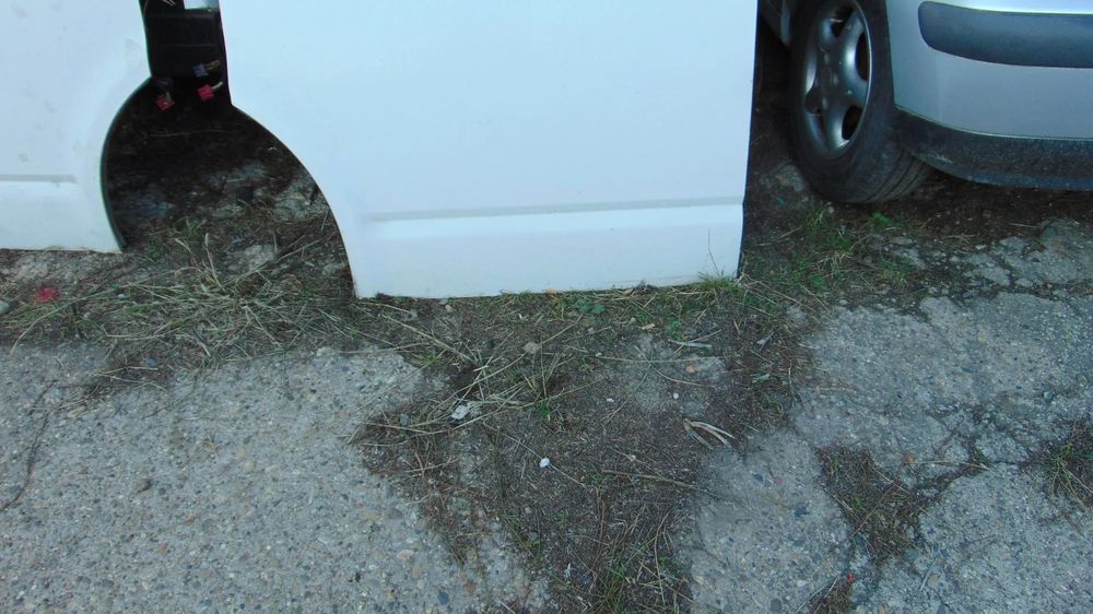 Usi stanga dreapta,oglinzi,macarale,geamuri,butoane geamuri VW T5 facelift an 2009-2015