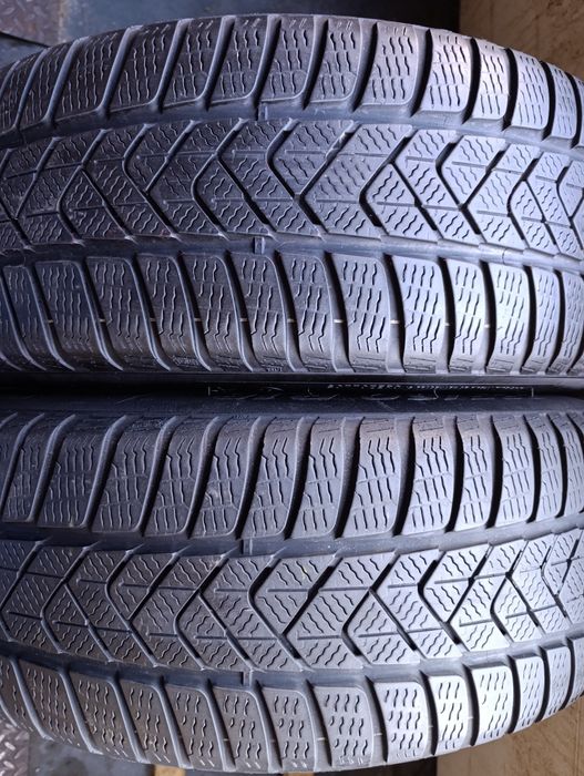 Anvelope de iarnă 225 60 18 Pirelli Runflat* dot 2022