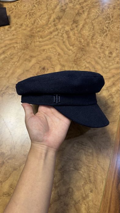 бесплатная доставка. Tommy Hilfiger Кепи