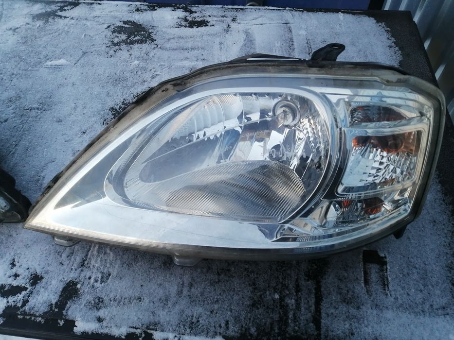 Продам фары на Ларгус