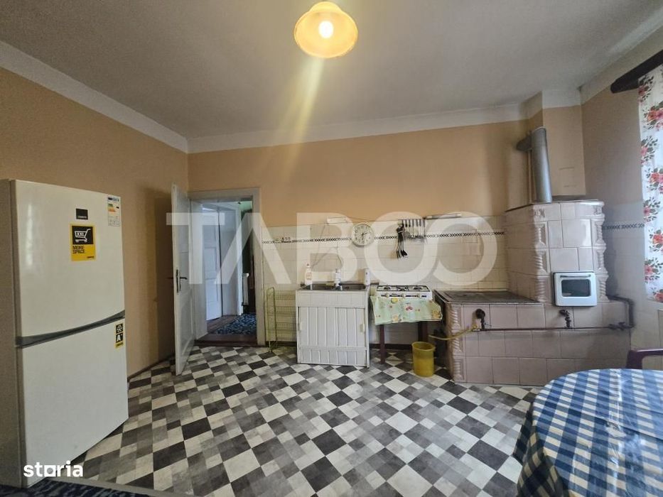 Casa de inchiriat 4 camere si garaj Trei Stejari Sibiu