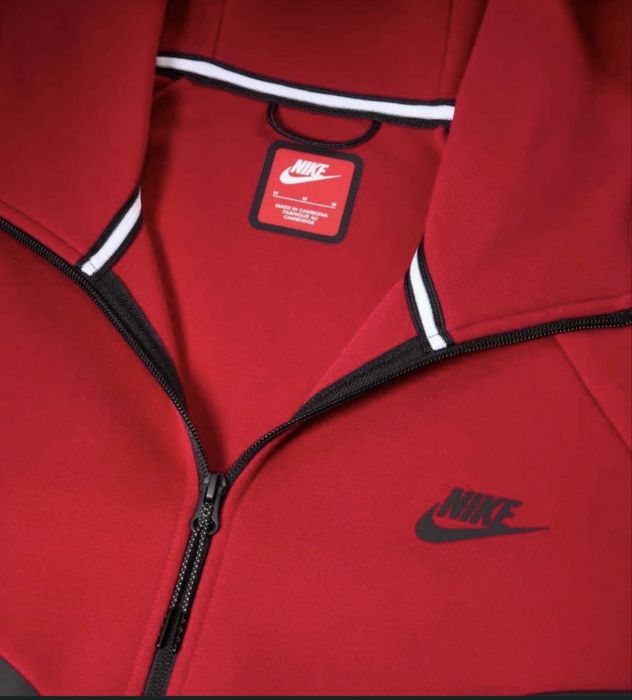 Compleu Nike Tech Fleece Rosu (marimi: S, M, L, XL, XXL)