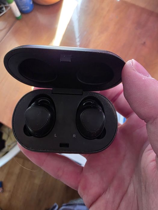 Наушники galaxy buds