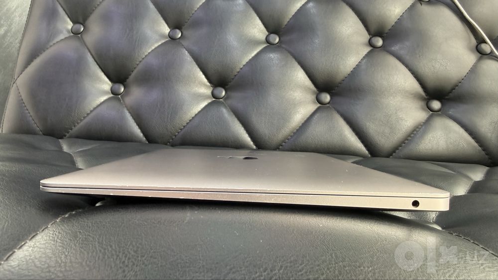 Apple MacBook Air 2020 i3 8GB/256GB в идеальном  состоянии