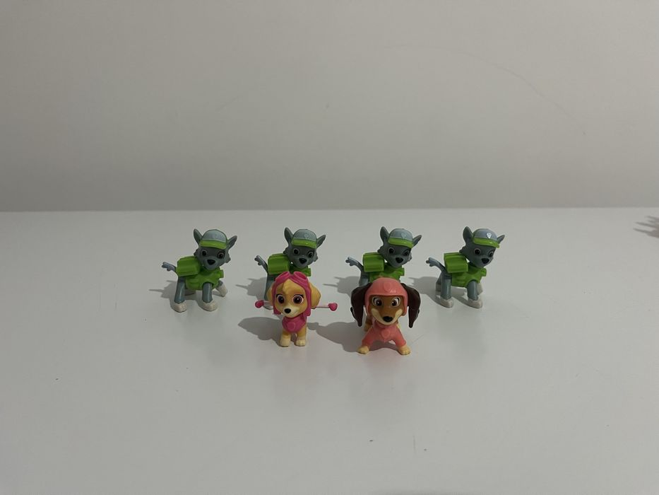 Продам игрушки киндер сюрприза