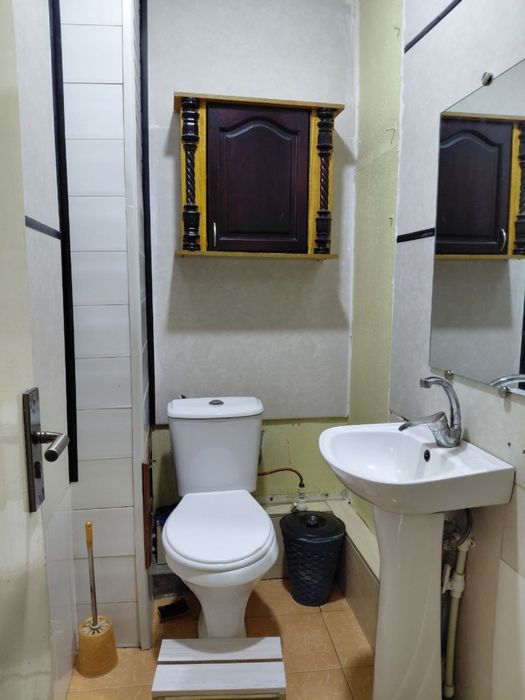 Дуржба Народов 4/3/9 Тоза ремонт.Обш:90 к.Ор.р: Комолон ош,Райхон кафе
