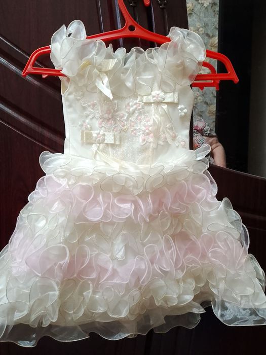 Платье на девочку