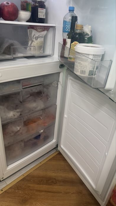 Продам холодильник