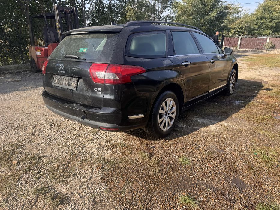Dezmembrez Citroen C5 1.6Ehdi