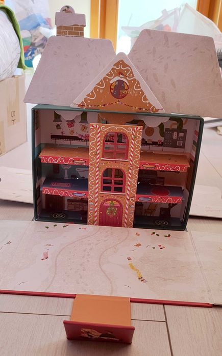 Книга пъзел игра Работилницата на ДЯДО КОЛЕДА