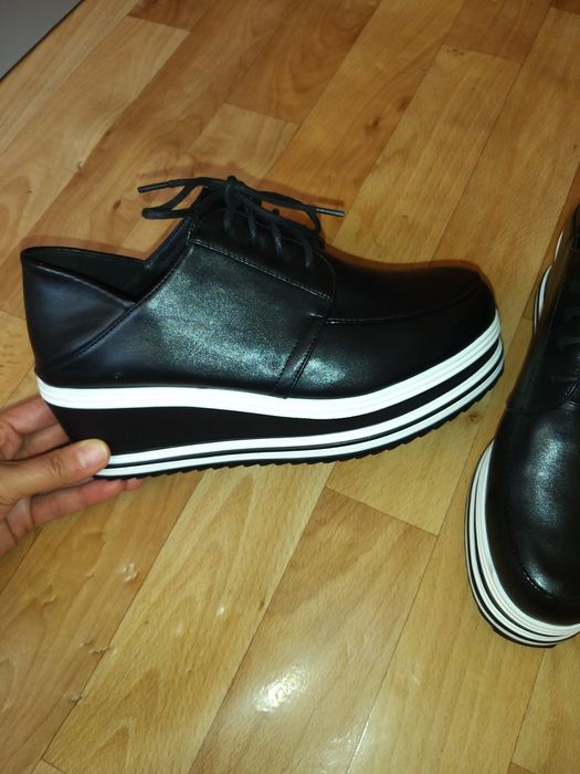 Продам обувь на платформе