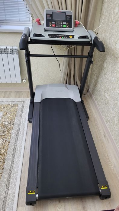 Беговая дорожка. Вес до 140кг.