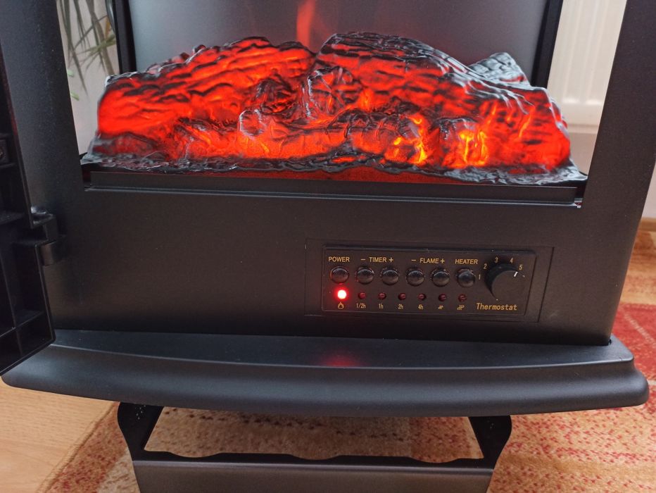 Semineu electric Flame&Shade cu telecomanda. (NOUĂ)