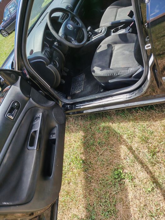 Volkswagen Passat 1.6 benzina