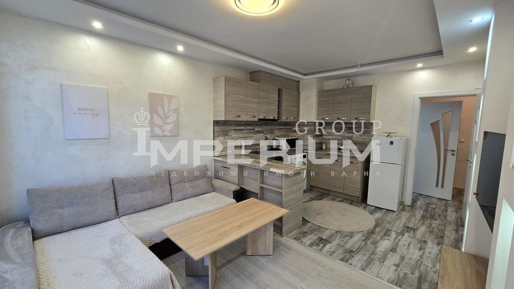 ЕКСКЛУЗИВНО! Двустаен обзаведен апартамент  под наем жк. Възраждане 3