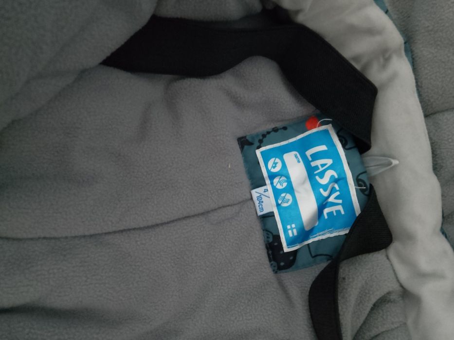 Продам детский комбинезон зимний 5000