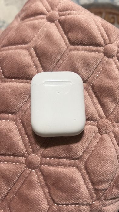 Продам Airpods 1  оригинал