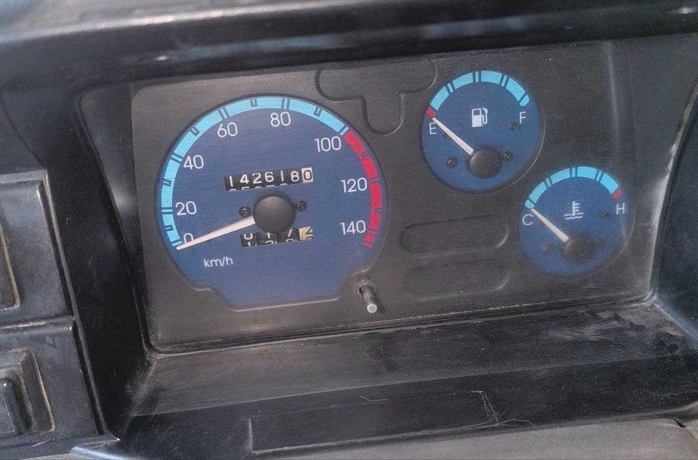 Продаётся Damas ( Damas sotiladi)