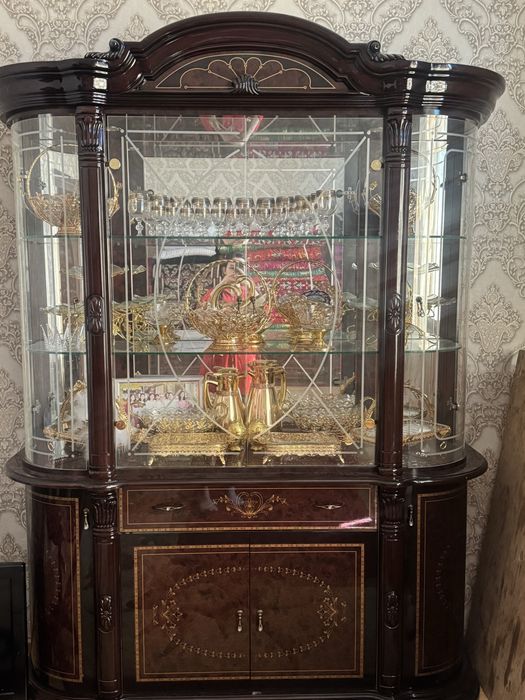 Продам горку (для гостинной)